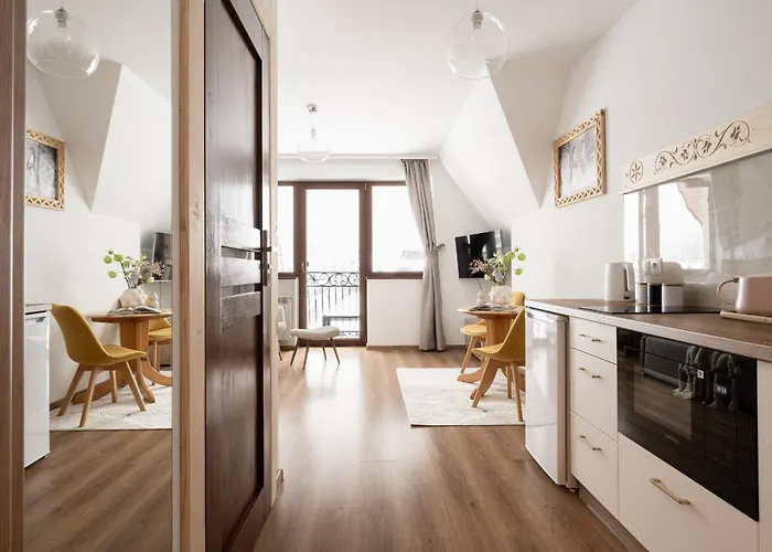 Sarnia Skalka 公寓 *